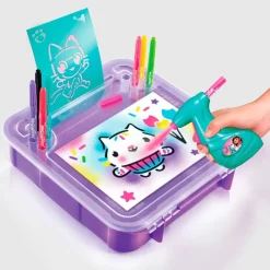 CANAL TOYS La Casa de Muñecas de Gabby Maletín Actividades- Manualidades