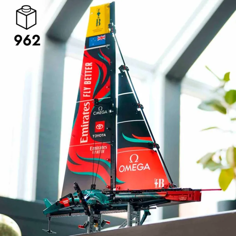 LEGO Lego Technic|Lego|Technic Yate Emirates Team New Zealand AC75