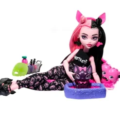 MATTEL Monster High Creepover Party Muñeca Draculaura- Monster High Colección|Halloween