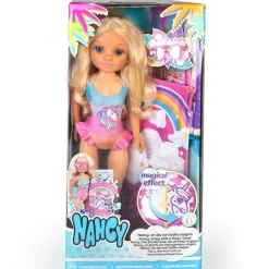 FAMOSA Muñecas|Nancy un Día con Toalla Mágica
