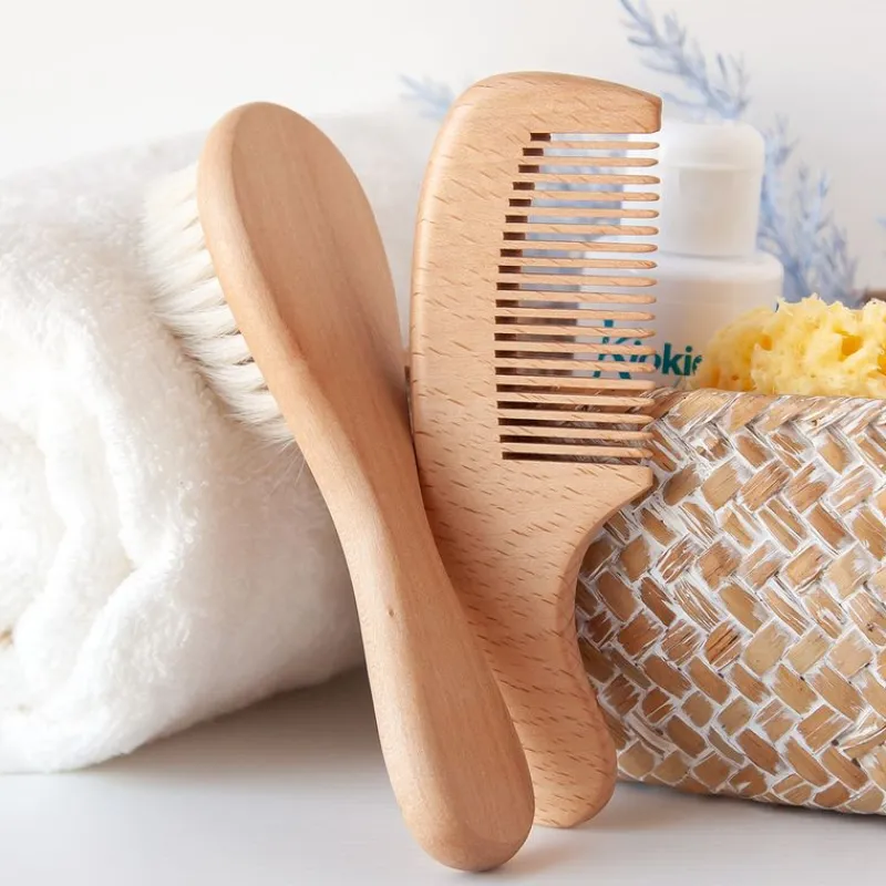 KIOKIDS Accesorios Y Complementos De Baño|Juegos De Madera|Set de Peine y Cepillo Madera