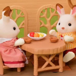 EPOCH Sylvanian Families Cabaña del Lago- Muñecas